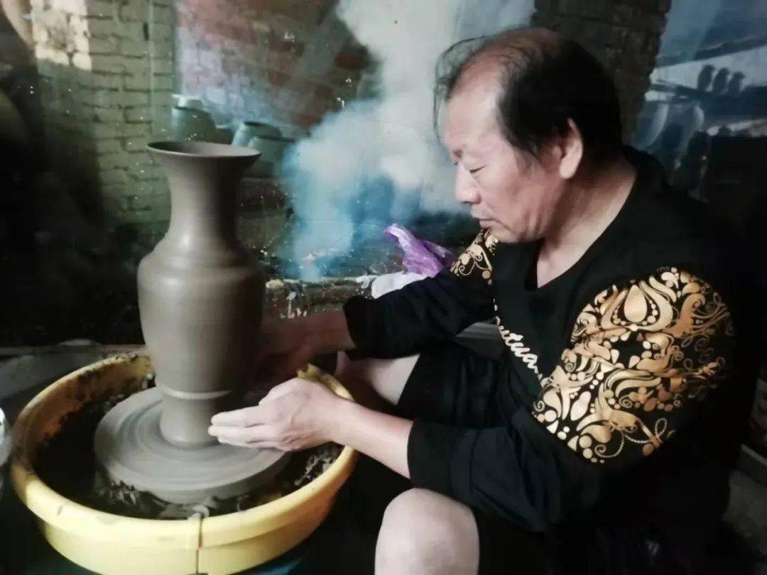 綏棱推動(dòng)黑陶作品版權(quán)保護(hù)與產(chǎn)業(yè)融合發(fā)展