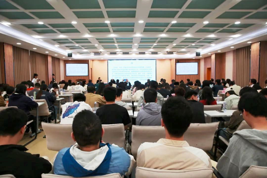 省版權(quán)保護(hù)中心赴恩施開展著作權(quán)法宣講活動(dòng)