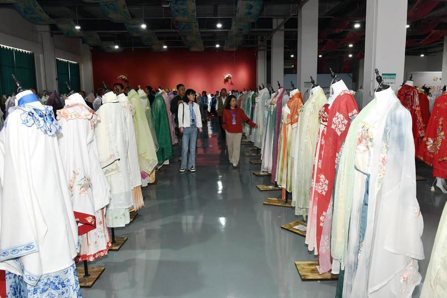 擦亮品牌 民間文藝版權(quán)保護(hù)與促進(jìn)先行先試 