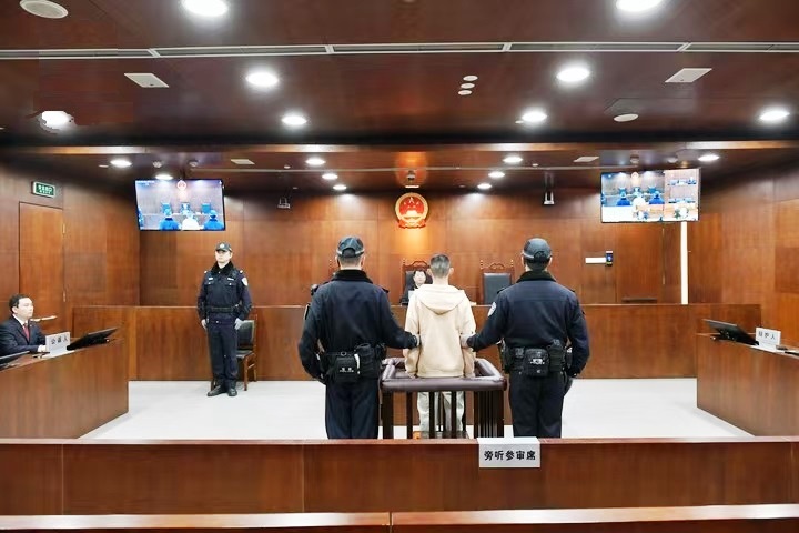 1個(gè)網(wǎng)站，2人團(tuán)伙，盜售30多萬(wàn)部影視資源！這案子判了