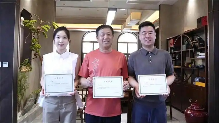 山西書法家楊拴明作品著作權(quán)證書達(dá)20萬份