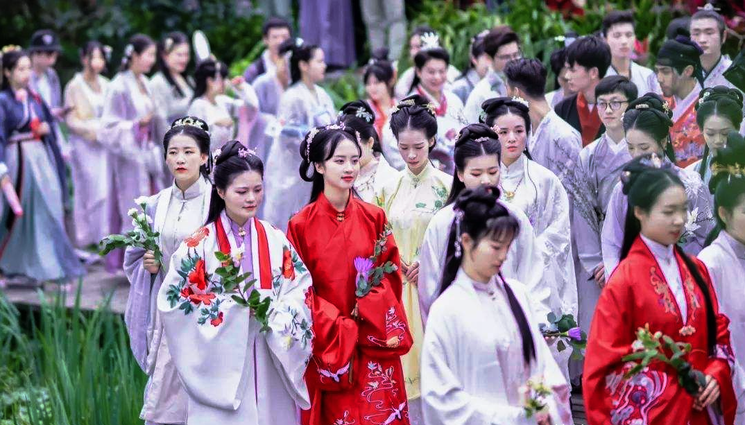 盜用抄襲 惡意搶注 漢服市場亂象調(diào)查