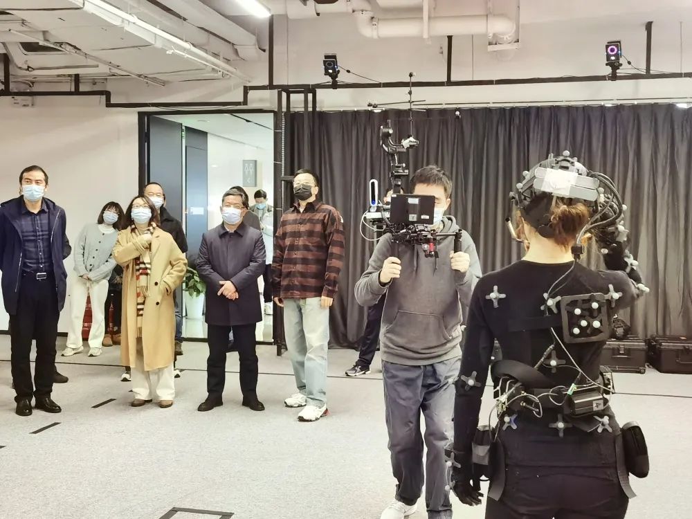 副部長胡勇政調研東湖高新區(qū)重點文創(chuàng)企業(yè)